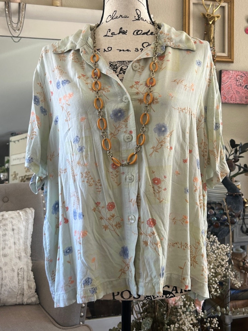 Analogy Light Green Floral Button-Front Women’s Shirt